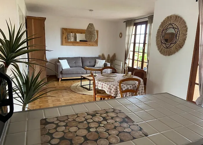 Appartement de vacances au calme absolu, vue mer.